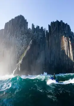 Убойные серферы (2012) скачать торрент бесплатно Убойные серферы (2012) фильм скачать торрент бесплатно