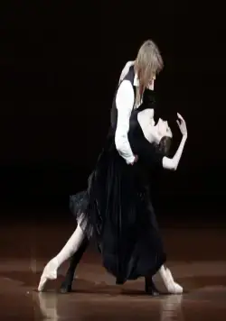 Дама с камелиями (2015) скачать торрент бесплатно Дама с камелиями (2015) фильм скачать торрент бесплатно