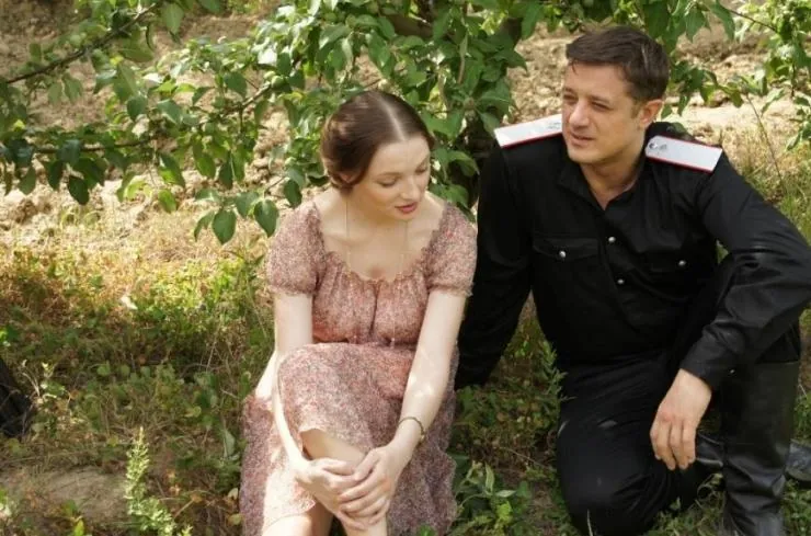 Раз, два! Люблю тебя! (2013) 1 сезон 1-1,2,3,4 серия скачать торрент файл Раз, два! Люблю тебя! (2013) сериал 1-1,2,3,4 серию 1 сезона скачать торрент файл