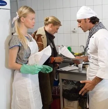 Доярка из Хацапетовки (2006) 1-3 сезон 1-14,15,16 серия в хорошем качестве скачать торрент файл Доярка из Хацапетовки (2006) сериал 1-14,15,16 серию 1-3 сезона в хорошем качестве скачать торрент файл