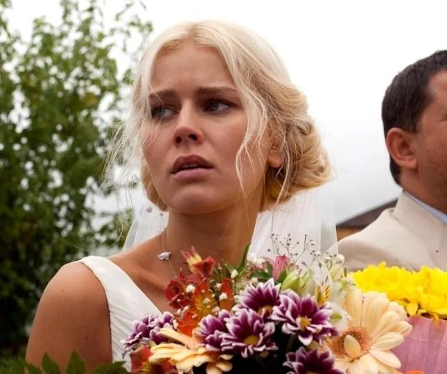 Королева бандитов (2013) 1-2 сезон 1-14,15,16 серия скачать торрент файл Королева бандитов (2013) сериал 1-14,15,16 серию 1-2 сезона скачать торрент файл