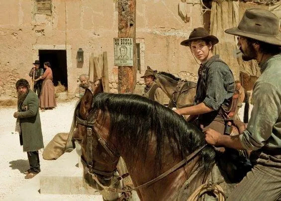 Земля волков (2010) 1-3 сезон 1-14,15,16 серия в хорошем качестве скачать торрент файл Земля волков (2010) сериал 1-14,15,16 серию 1-3 сезона в хорошем качестве скачать торрент файл