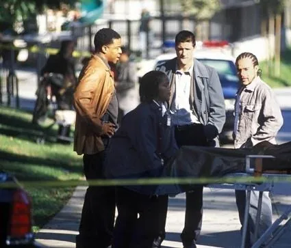 Говорящий с призраками (2002) 1 сезон 1-9,10,11 серия скачать торрент файл Говорящий с призраками (2002) сериал 1-9,10,11 серию 1 сезона скачать торрент файл