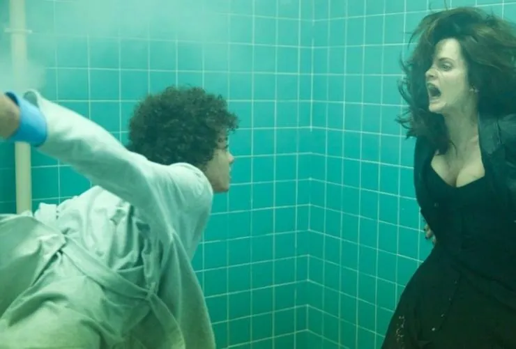 К югу от ада (2015) скачать торрент бесплатно К югу от ада (2015) сериал скачать торрент бесплатно