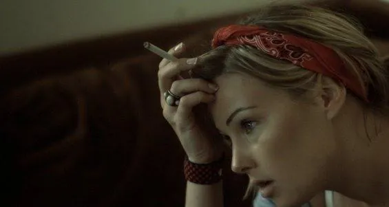 Беллфлауэр, Калифорния (2011) скачать торрент бесплатно Беллфлауэр, Калифорния (2011) фильм скачать торрент бесплатно