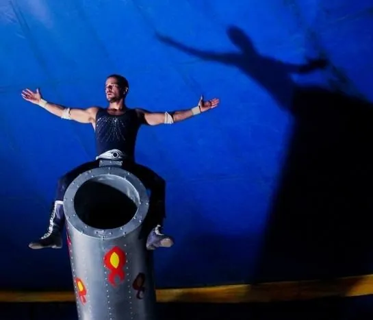 Голубая кровь (2014) скачать торрент бесплатно Голубая кровь (2014) фильм скачать торрент бесплатно