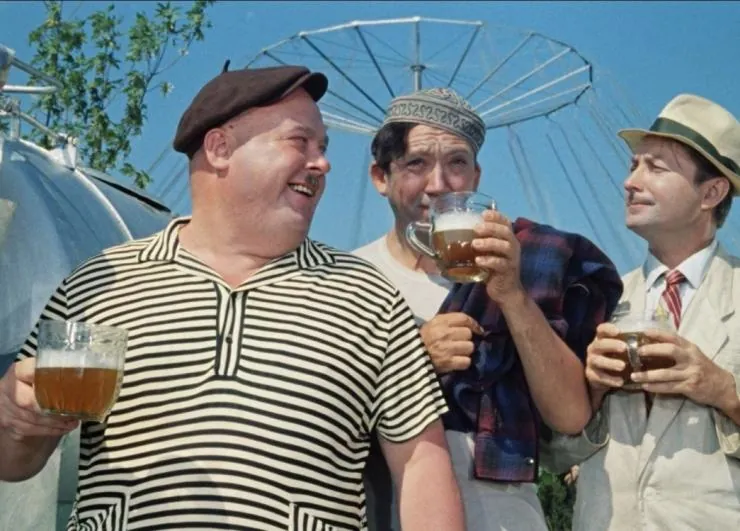 Кавказская пленница, или Новые приключения Шурика (1967) скачать торрент бесплатно Кавказская пленница, или Новые приключения Шурика (1967) фильм скачать торрент бесплатно