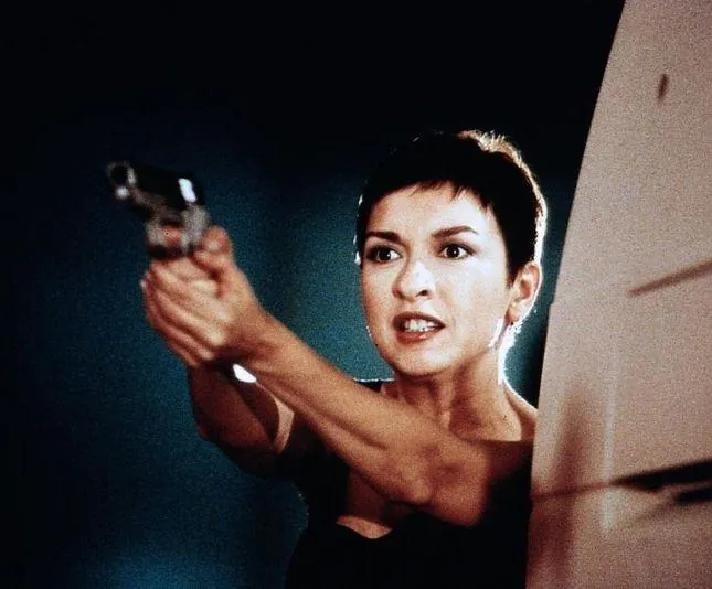 Час пик (1998) скачать торрент бесплатно Час пик (1998) фильм скачать торрент бесплатно