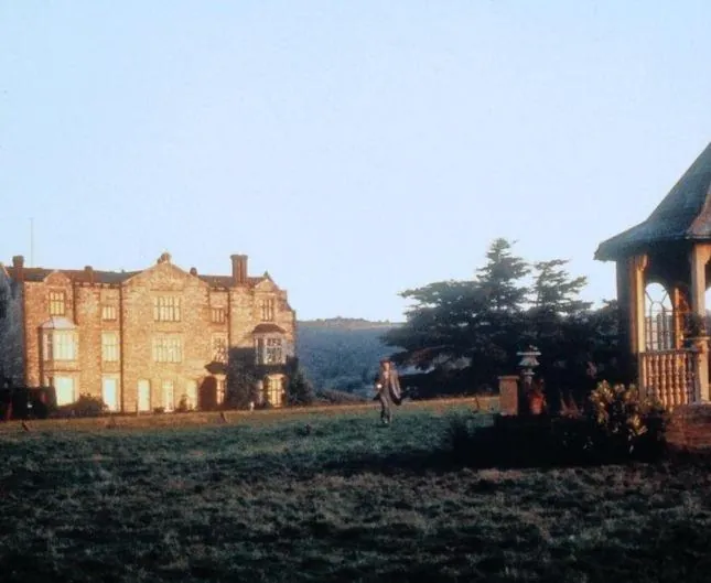 Дом призраков (1995) скачать торрент файл Дом призраков (1995) фильм скачать торрент файл