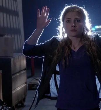 Девять жизней Хлои Кинг (2011) 1 сезон 1-8,9,10 серия скачать торрент файл Девять жизней Хлои Кинг (2011) сериал 1-8,9,10 серию 1 сезона скачать торрент файл