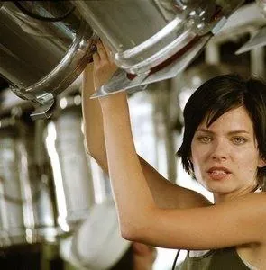 Хроники обыкновенного безумия (2005) скачать торрент бесплатно Хроники обыкновенного безумия (2005) фильм скачать торрент бесплатно