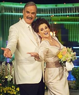 Уилл и Грейс (1998) 1-11 сезон 1-15,16,17 серия скачать торрент файл Уилл и Грейс (1998) сериал 1-15,16,17 серию 1-11 сезона скачать торрент файл