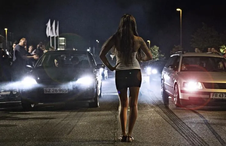 На грани (2014) скачать торрент бесплатно На грани (2014) фильм скачать торрент бесплатно