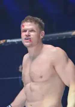 Воин (2015) в хорошем качестве скачать торрент файл Воин (2015) фильм в хорошем качестве скачать торрент файл