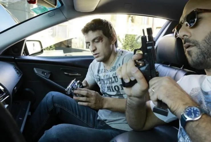 Выхода нет (2014) скачать торрент бесплатно Выхода нет (2014) фильм скачать торрент бесплатно