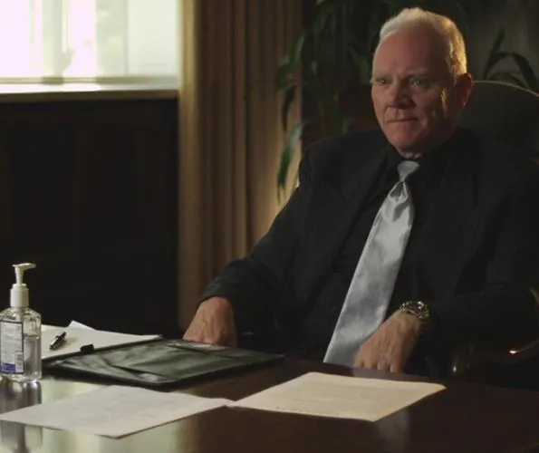 Работодатель (2012) скачать торрент бесплатно Работодатель (2012) фильм скачать торрент бесплатно