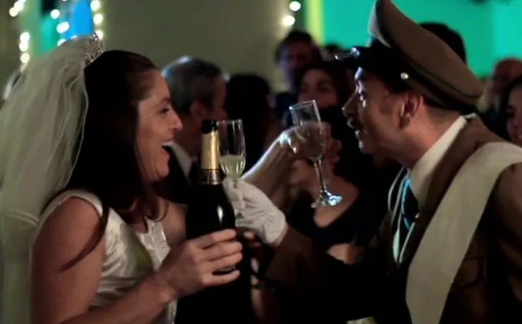 Какая к черту любовь?:( (2010) в хорошем качестве скачать торрент файл Какая к черту любовь?:( (2010) фильм в хорошем качестве скачать торрент файл