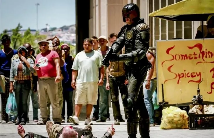 Судья Дредд (2012) скачать торрент бесплатно Судья Дредд (2012) фильм скачать торрент бесплатно