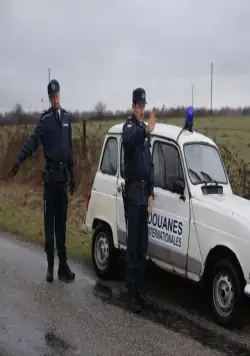 Таможня дает добро (2010) скачать торрент бесплатно Таможня дает добро (2010) фильм скачать торрент бесплатно