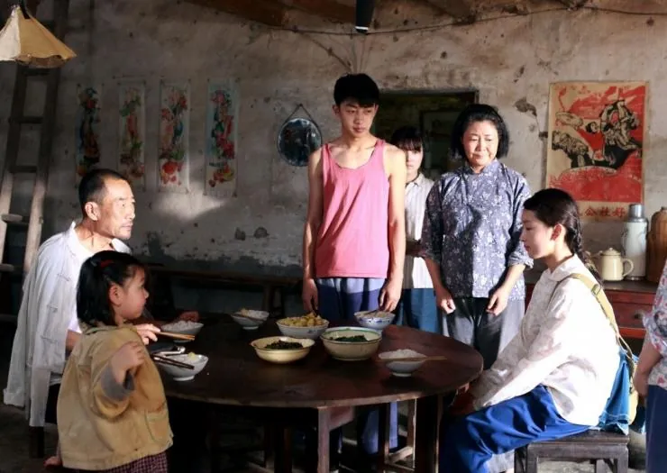 Под ветвями боярышника (2010) скачать торрент бесплатно Под ветвями боярышника (2010) фильм скачать торрент бесплатно