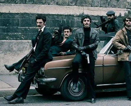 Неприкасаемые (2011) скачать торрент бесплатно Неприкасаемые (2011) фильм скачать торрент бесплатно