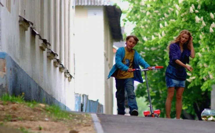 За тобой (2011) скачать торрент бесплатно За тобой (2011) фильм скачать торрент бесплатно