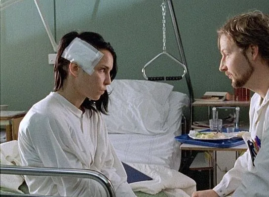 Девушка, которая взрывала воздушные замки (2009) скачать торрент файл Девушка, которая взрывала воздушные замки (2009) фильм скачать торрент файл