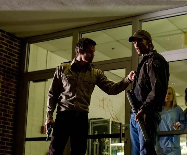 Безумцы (2010) в хорошем качестве скачать торрент файл Безумцы (2010) фильм в хорошем качестве скачать торрент файл