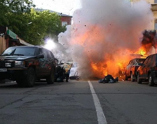 Горячие новости (2009) скачать торрент бесплатно Горячие новости (2009) фильм скачать торрент бесплатно