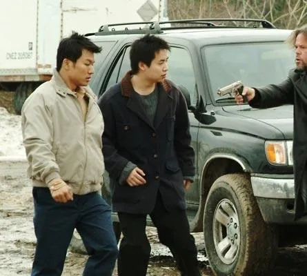 Замерзшая река (2008) в хорошем качестве скачать торрент файл Замерзшая река (2008) фильм в хорошем качестве скачать торрент файл