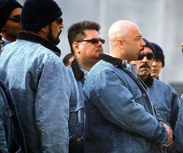 Обсуждению не подлежит (2002) в хорошем качестве скачать торрент файл Обсуждению не подлежит (2002) фильм в хорошем качестве скачать торрент файл