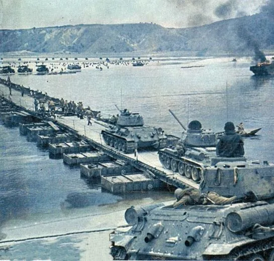 Освобождение: Прорыв (1969) скачать торрент бесплатно Освобождение: Прорыв (1969) фильм скачать торрент бесплатно