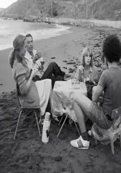 Зонтик для новобрачных (1986) в хорошем качестве скачать торрент файл Зонтик для новобрачных (1986) фильм в хорошем качестве скачать торрент файл