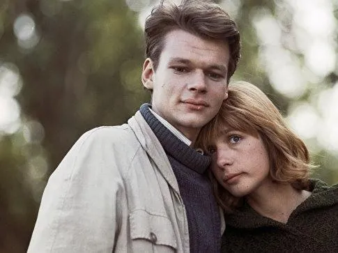 Зонтик для новобрачных (1986) скачать торрент файл Зонтик для новобрачных (1986) фильм скачать торрент файл