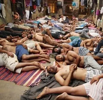 Взаперти (2009) в хорошем качестве скачать торрент файл Взаперти (2009) фильм в хорошем качестве скачать торрент файл