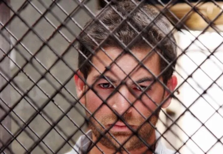 Взаперти (2009) скачать торрент бесплатно Взаперти (2009) фильм скачать торрент бесплатно