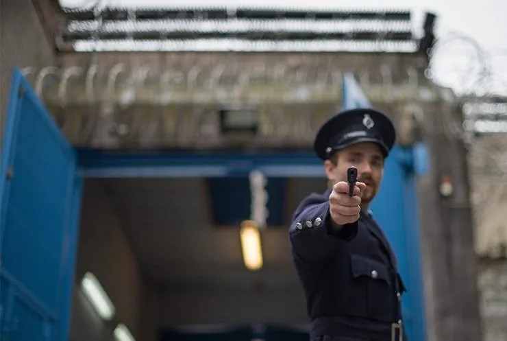 Побег из тюрьмы Мейз (2017) скачать торрент бесплатно Побег из тюрьмы Мейз (2017) фильм скачать торрент бесплатно