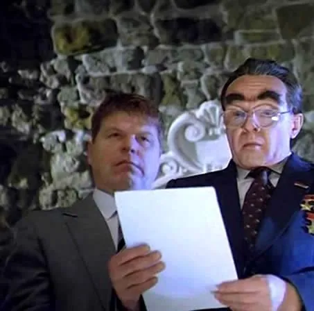 На Дерибасовской хорошая погода, или На Брайтон Бич опять идут дожди (1992) скачать торрент бесплатно На Дерибасовской хорошая погода, или На Брайтон Бич опять идут дожди (1992) фильм скачать торрент бесплатно