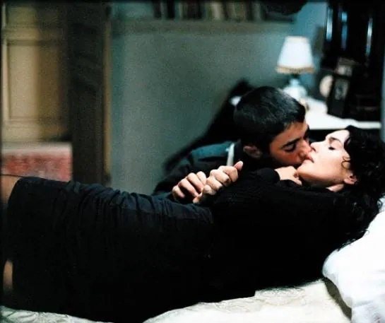 Малена (2000) скачать торрент бесплатно Малена (2000) фильм скачать торрент бесплатно