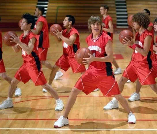 Классный мюзикл (2006) скачать торрент файл Классный мюзикл (2006) фильм скачать торрент файл