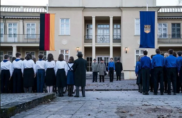 Молчащий класс (2018) скачать торрент файл Молчащий класс (2018) фильм скачать торрент файл