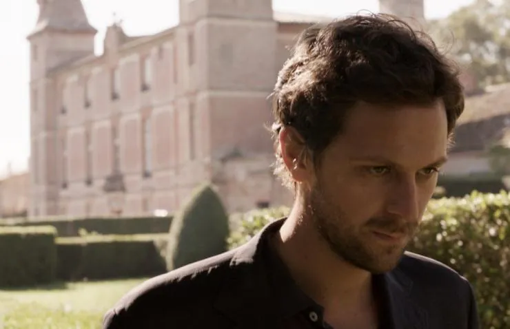 Он ушел в воскресенье (2013) скачать торрент бесплатно Он ушел в воскресенье (2013) фильм скачать торрент бесплатно