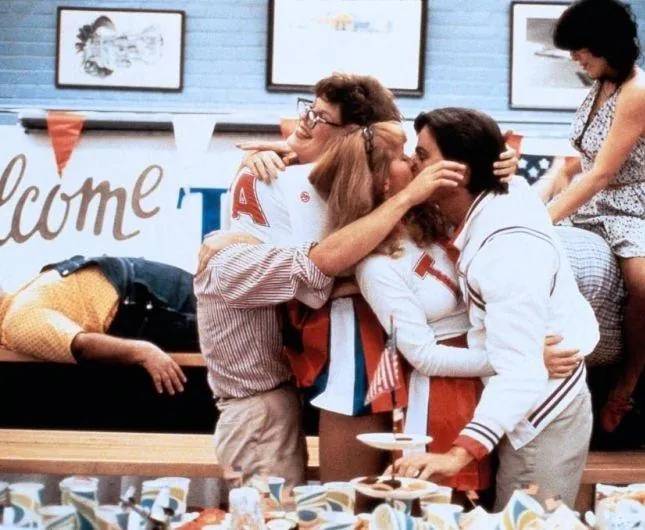 Сумасброды (1983) в хорошем качестве скачать торрент файл Сумасброды (1983) фильм в хорошем качестве скачать торрент файл