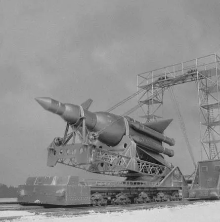 Первые на Луне (2005) скачать торрент файл Первые на Луне (2005) фильм скачать торрент файл