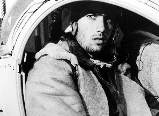 К сокровищам авиакатастрофы (1981) скачать торрент бесплатно К сокровищам авиакатастрофы (1981) фильм скачать торрент бесплатно