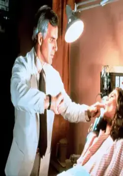 Мозги набекрень (1983) скачать торрент бесплатно Мозги набекрень (1983) фильм скачать торрент бесплатно