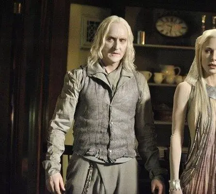 Непокорная Земля (2013) 1-3 сезон 1-11,12,13 серия в хорошем качестве скачать торрент файл Непокорная Земля (2013) сериал 1-11,12,13 серию 1-3 сезона в хорошем качестве скачать торрент файл