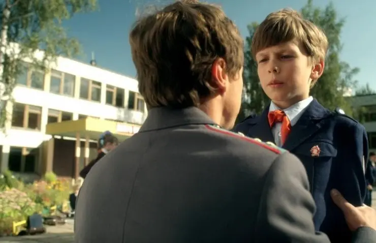 Обратная сторона Луны (2012) 1-2 сезон 1-14,15,16 серия скачать торрент бесплатно Обратная сторона Луны (2012) сериал 1-14,15,16 серию 1-2 сезона скачать торрент бесплатно