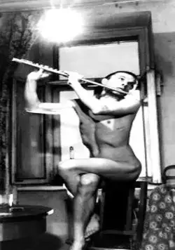 Черная роза — эмблема печали, красная роза — эмблема любви (1989) 1 сезон 1-1,2 серия скачать торрент файл Черная роза — эмблема печали, красная роза — эмблема любви (1989) фильм 1-1,2 серию 1 сезона скачать торрент файл