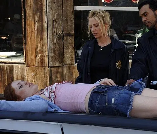 Живой товар (2005) 1 сезон 1-1,2 серия скачать торрент файл Живой товар (2005) сериал 1-1,2 серию 1 сезона скачать торрент файл